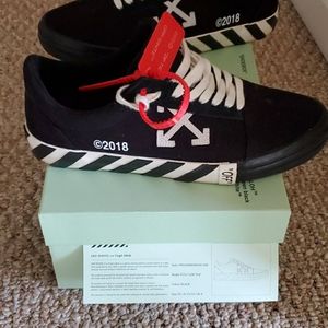 Authentic OFF WHITE Vulc low top